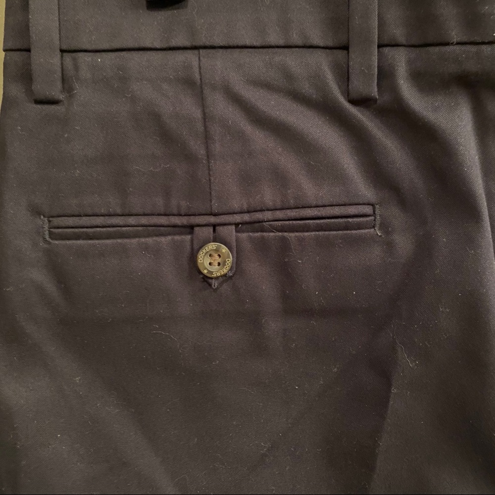 👔HOST PICK👔 NWT Dockers Mens Iron-Free Pants - Picture 5 of 9